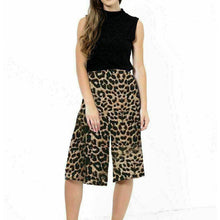 Load image into Gallery viewer, 3/4 Culottes Printed Palazzo Shorts