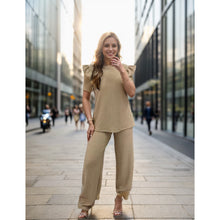 Load image into Gallery viewer, 2PCS Pop Corn Frill Short Sleeve Loungewear
