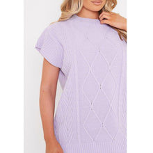 Load image into Gallery viewer, Chunky Diamond Knitted Pattern Jumper
