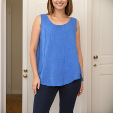 Load image into Gallery viewer, Italian Sleeveless Ruched Vest Crew Neck Top
