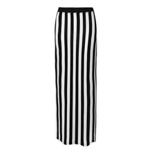 Load image into Gallery viewer, Printed Gypsy Long Maxi Skirt
